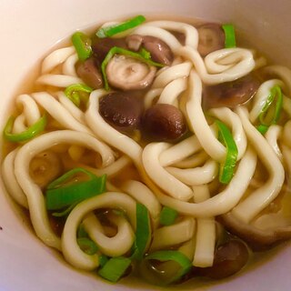 超簡単♪椎茸とネギのうどん